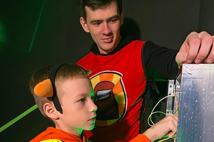 Фотография экшн-игры Among Us от компании Элизиум (Фото 1)